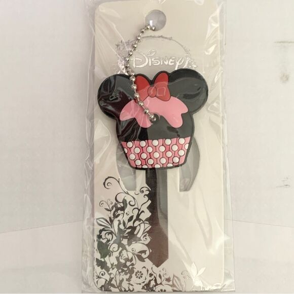 Loungefly Other - Loungefly Minnie Mouse Key Cover Keychain